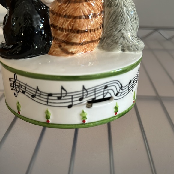 Schmid Christmas Cats Music Box - Picture 6 of 6